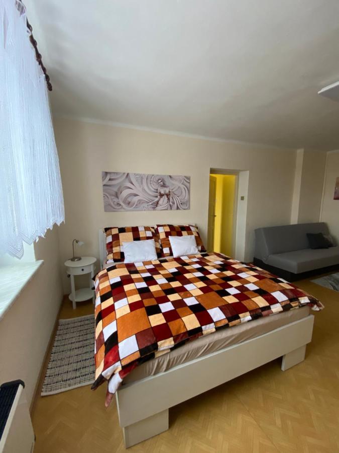 Rodinny Apartman 3+1 Horni Mesto Exteriér fotografie